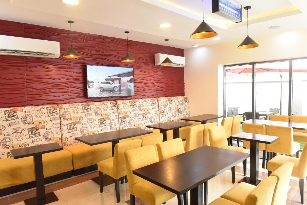 Urban Metro Inn Lagos Dış mekan fotoğraf